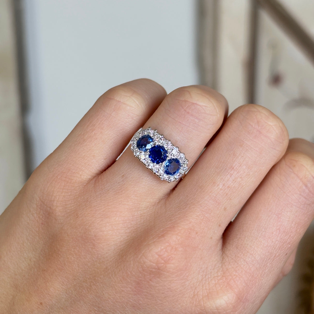 Edwardian, three-stone sapphire cluster ring