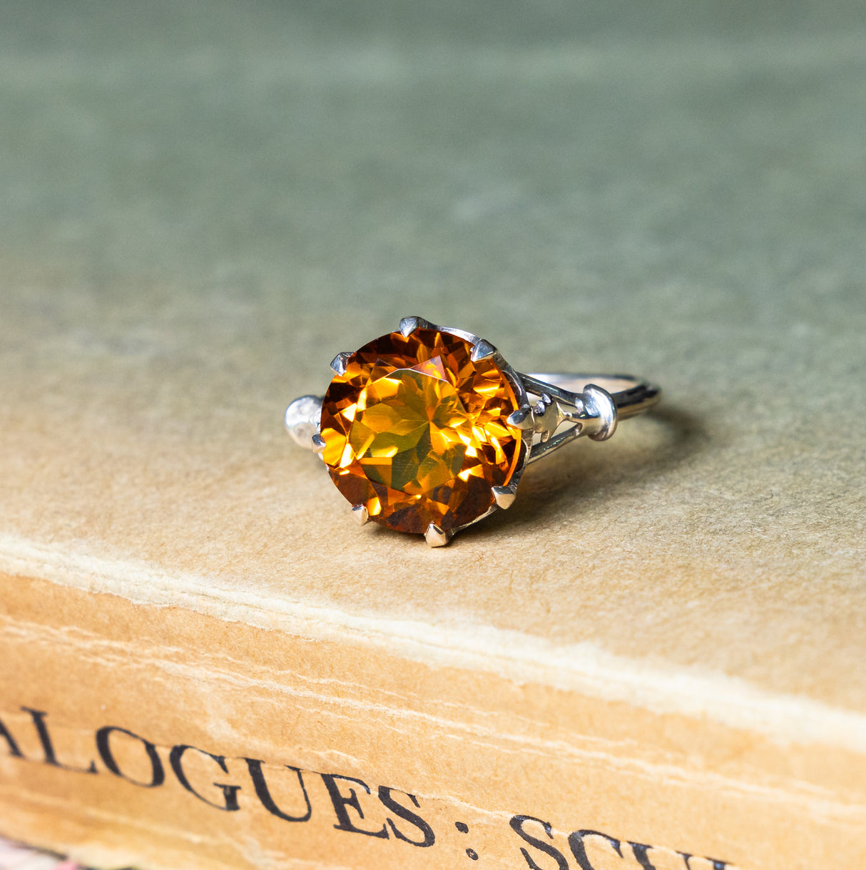 Vintage, 1930s citrine single-stone ring, silver front
