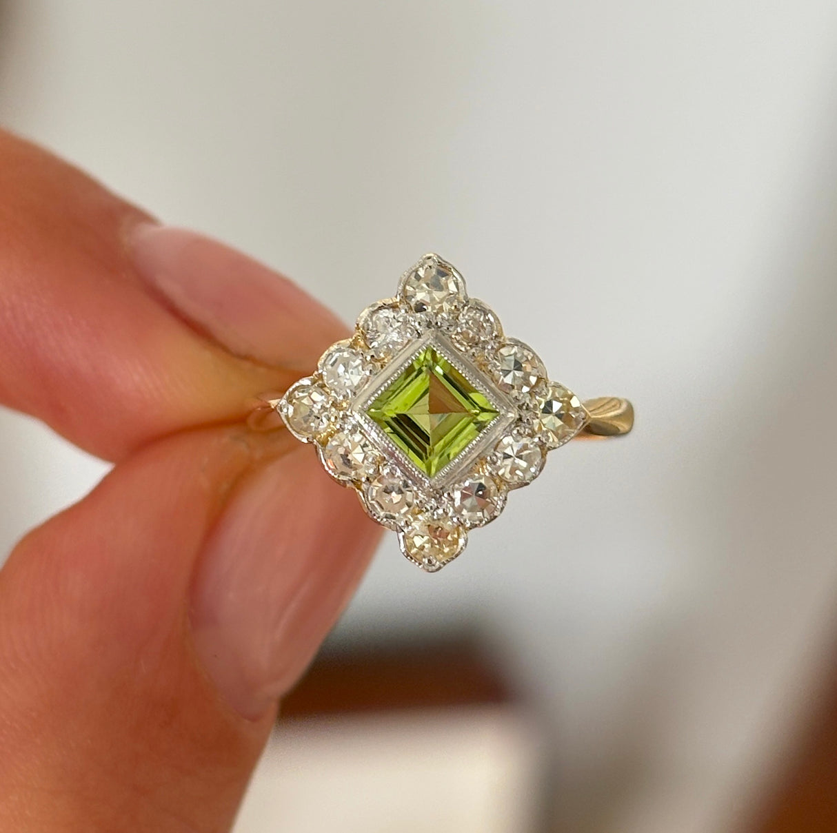 Antique, Edwardian peridot & diamond kite shaped ring