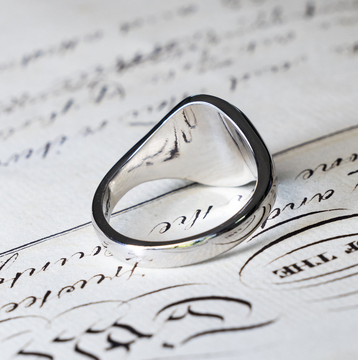 Vintage, 1980s diamond signet ring back