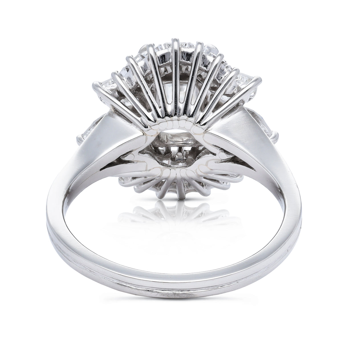 Vintage 1.50ct emerald-cut diamond cluster ring, platinum, circa 1950