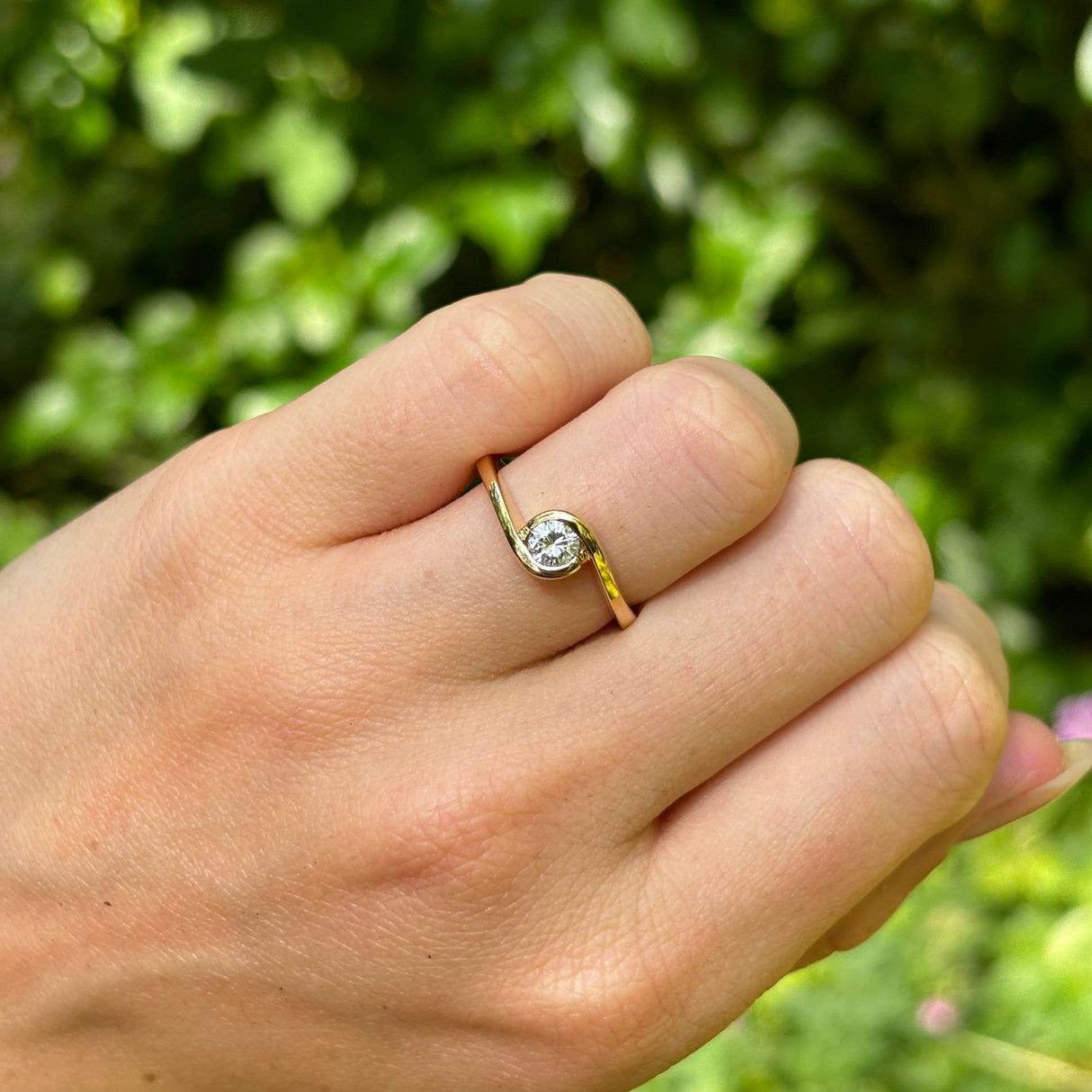 Vintage, 1990s diamond twist ring, 18ct yellow gold