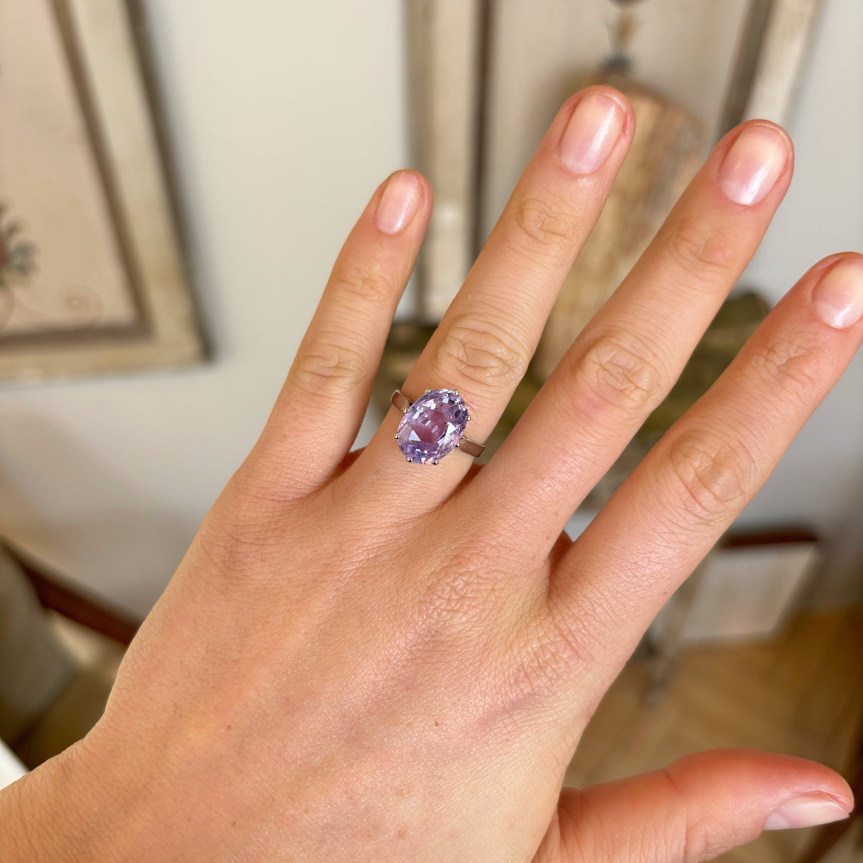 Vintage, 1940s lilac 7ct sapphire ring