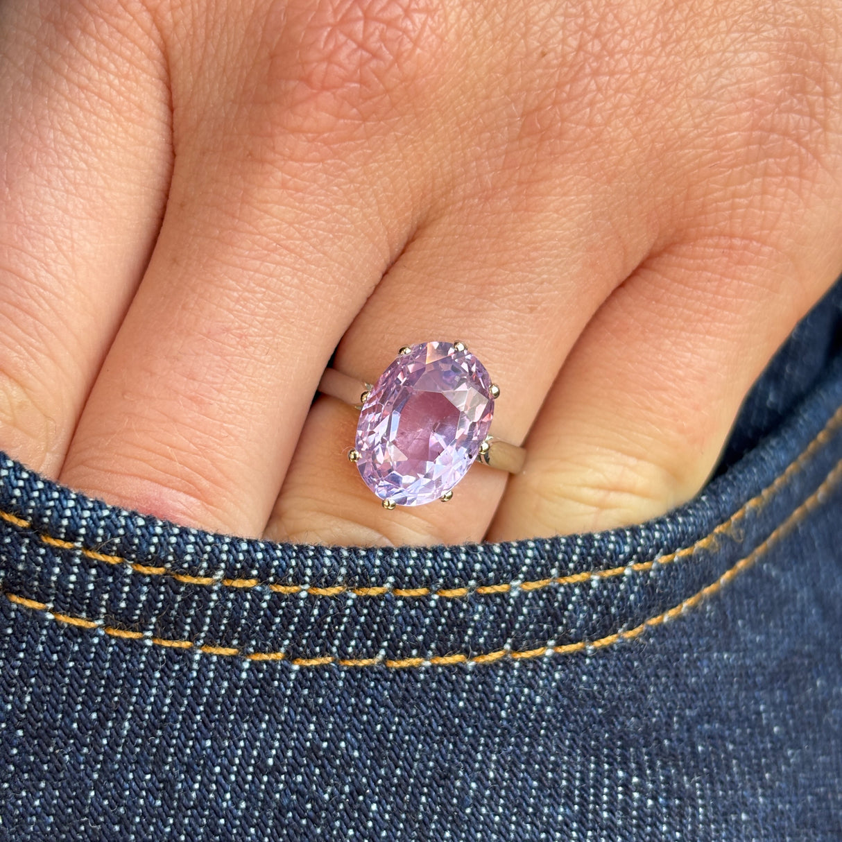 Vintage, 1940s lilac 7ct sapphire ring