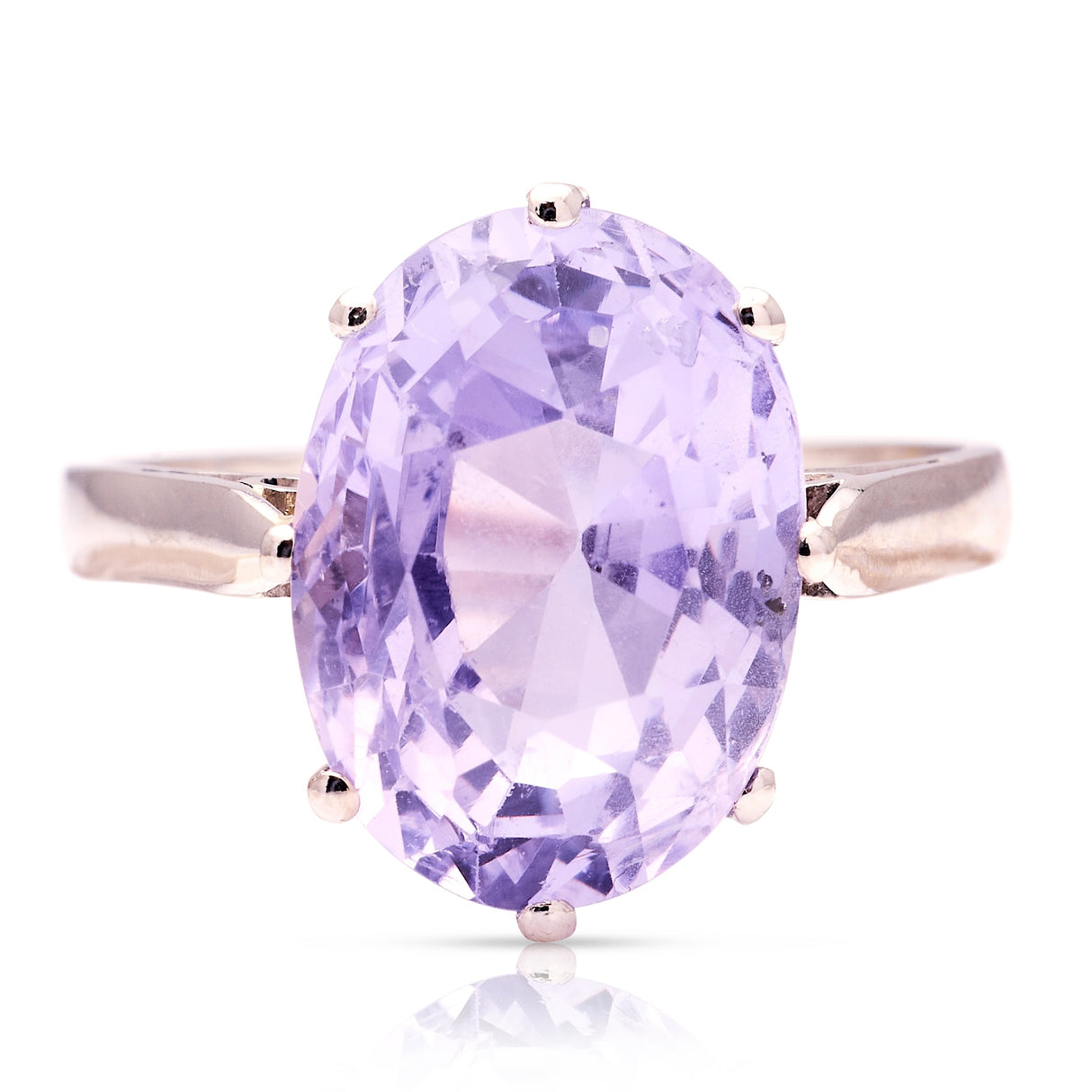 Vintage, 1940s purple sapphire ring