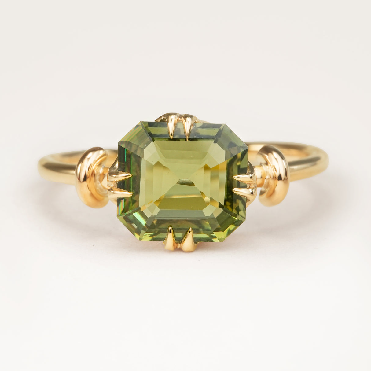 Vintage, 1980's green sapphire solitaire engagement ring