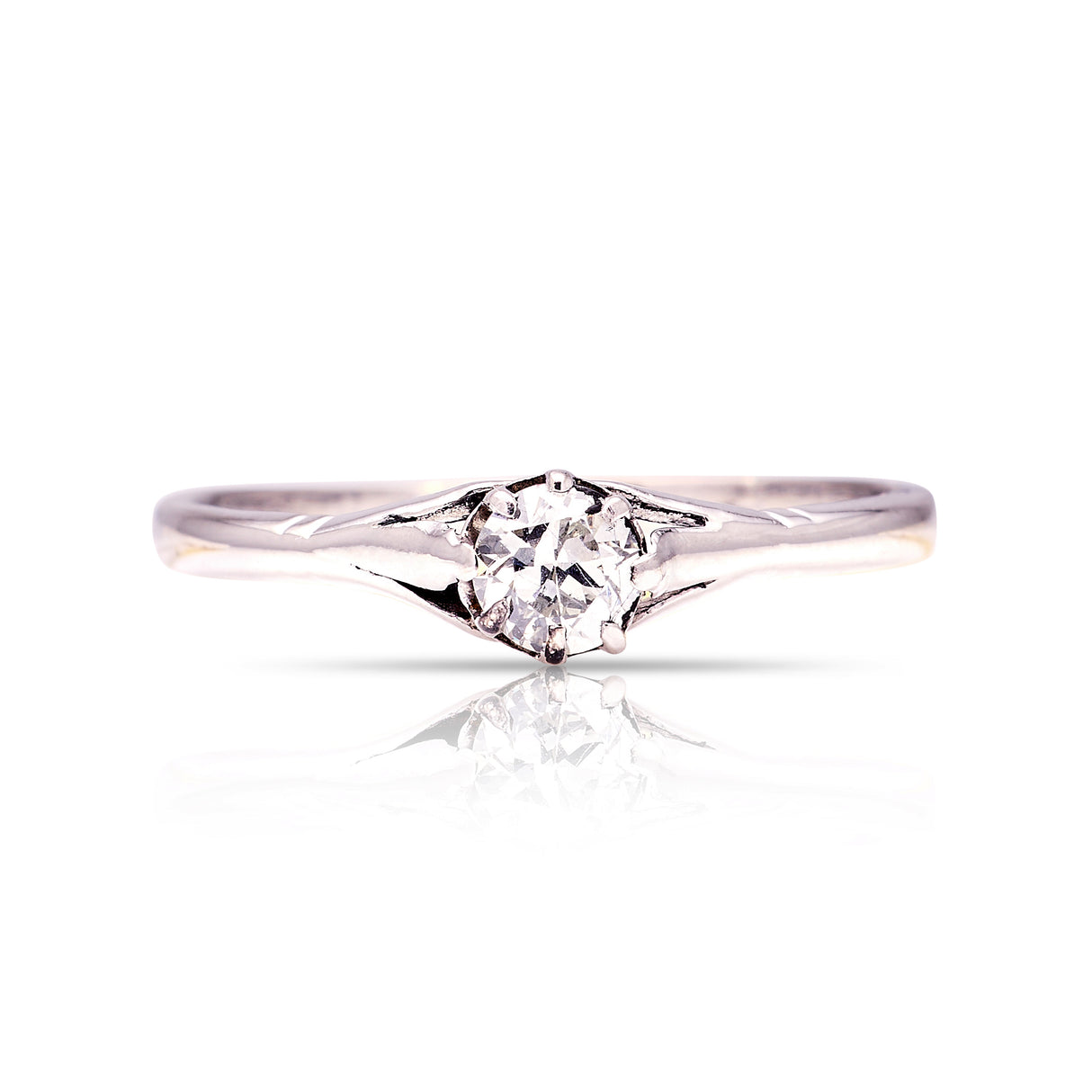 Antique, Edwardian diamond solitaire ring front
