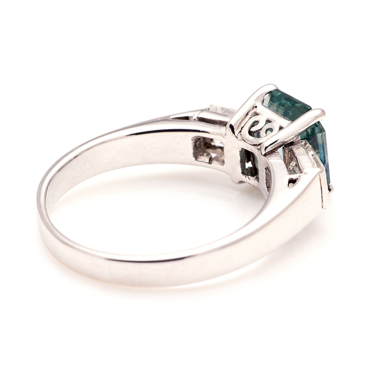 Vintage, 1930s teal sapphire & diamond three-stone ring