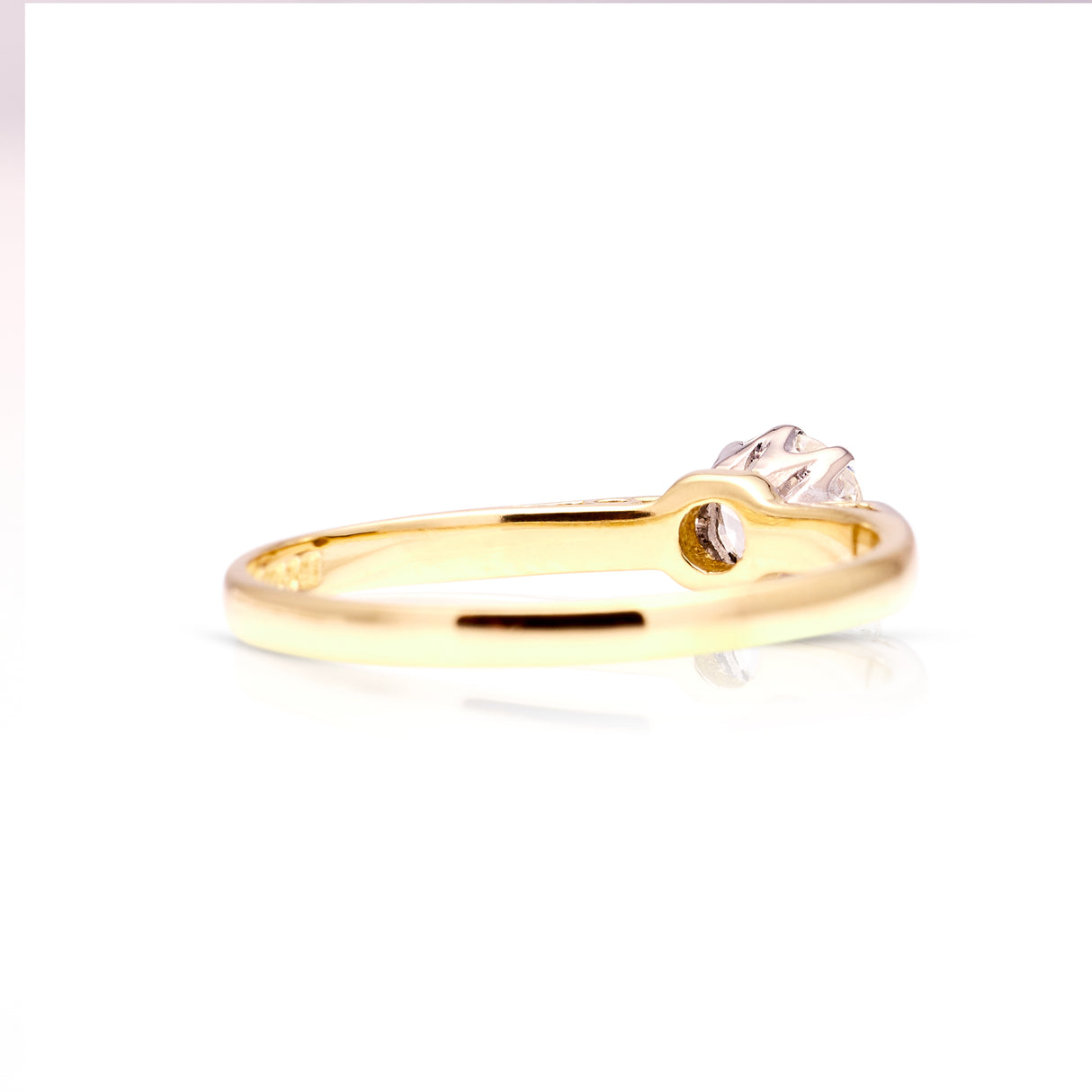 Vintage, solitaire diamond ring