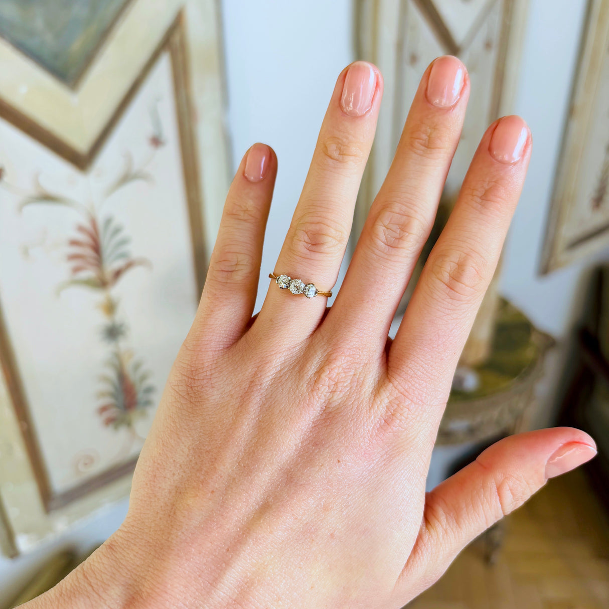 Antique, Edwardian three-stone diamond ring