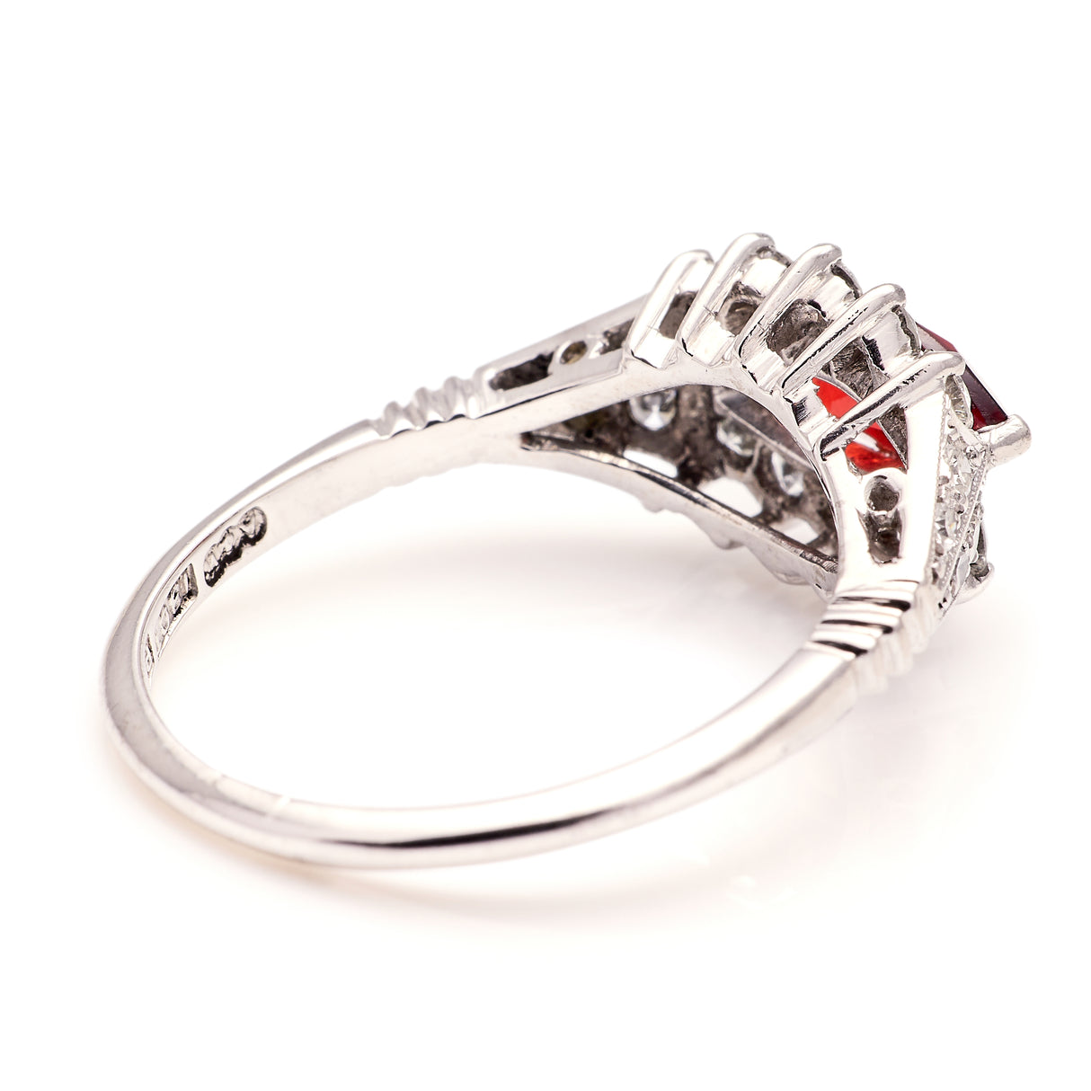 Vintage, 1940s garnet & diamond cluster ring