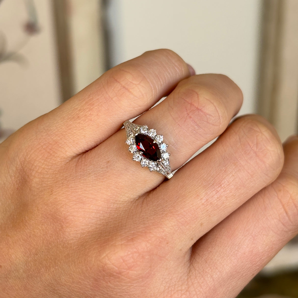 Vintage, 1940s garnet & diamond cluster ring