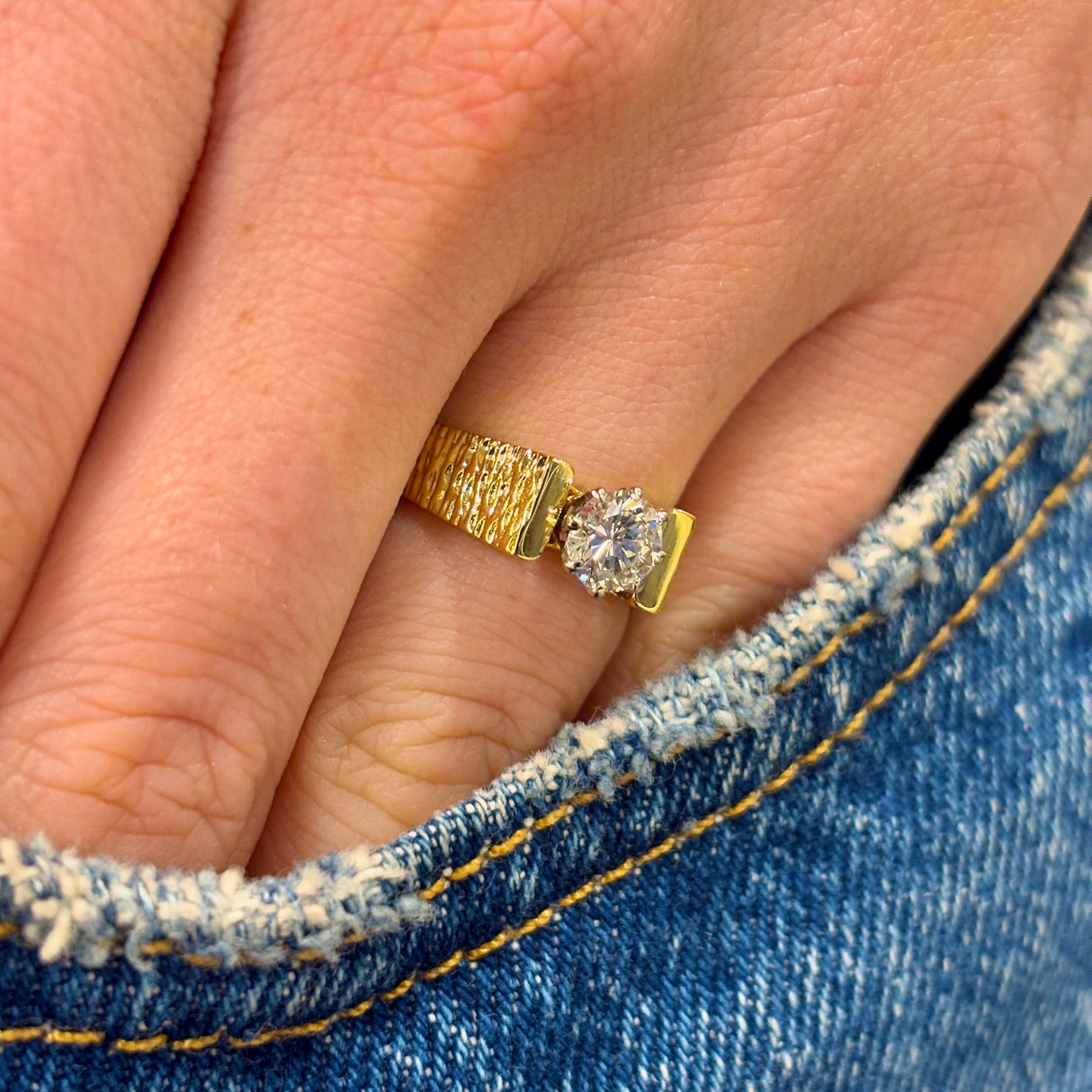 Vintage, 1950s diamond solitaire ring