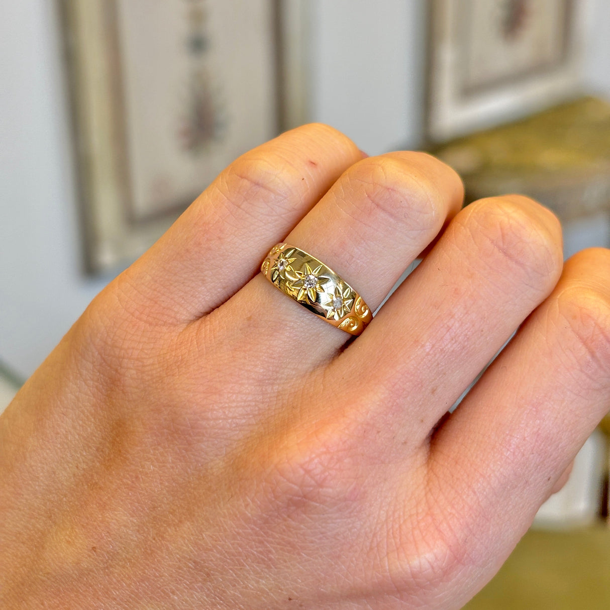 Vintage, 1950s three-stone diamond ring