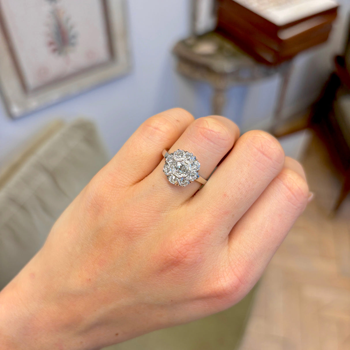 Vintage, 1930s diamond cluster ring