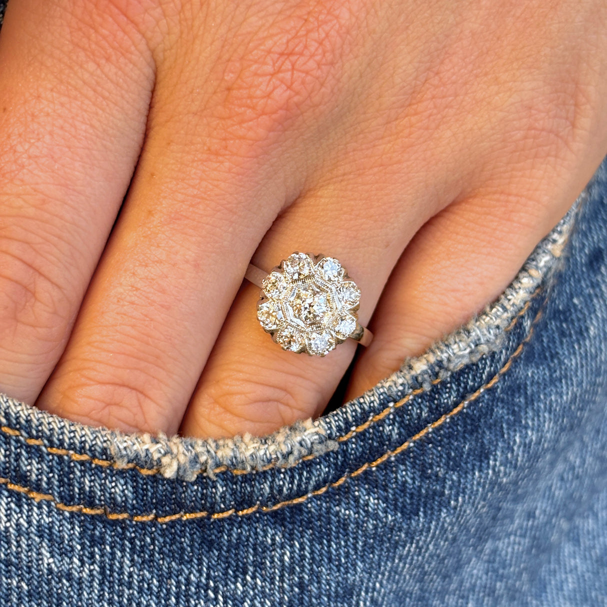 Vintage, 1930s diamond cluster ring