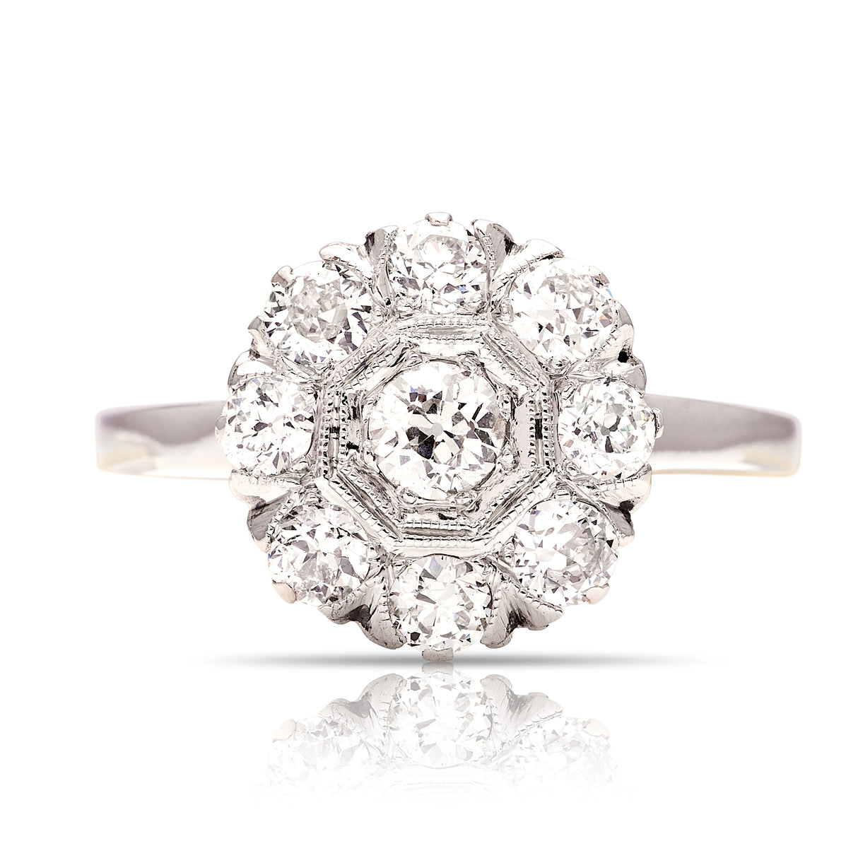 Vintage, 1930s diamond cluster ring