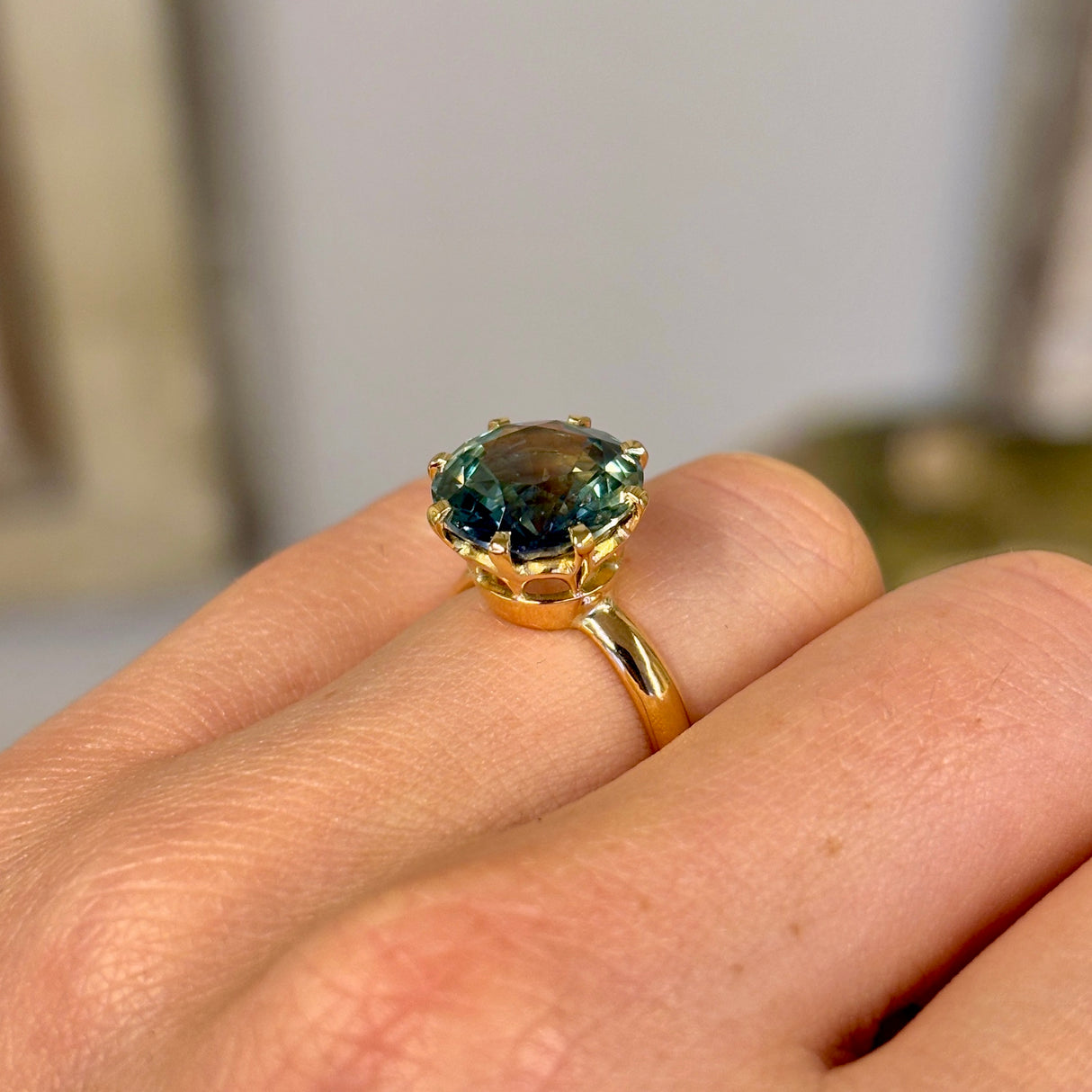 Vintage, 1980s single-stone teal sapphire ring