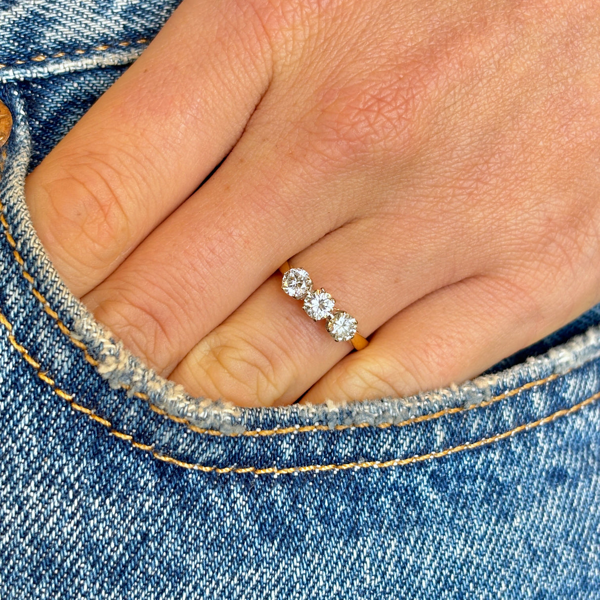 Vintage, 1980s three-stone diamond ring