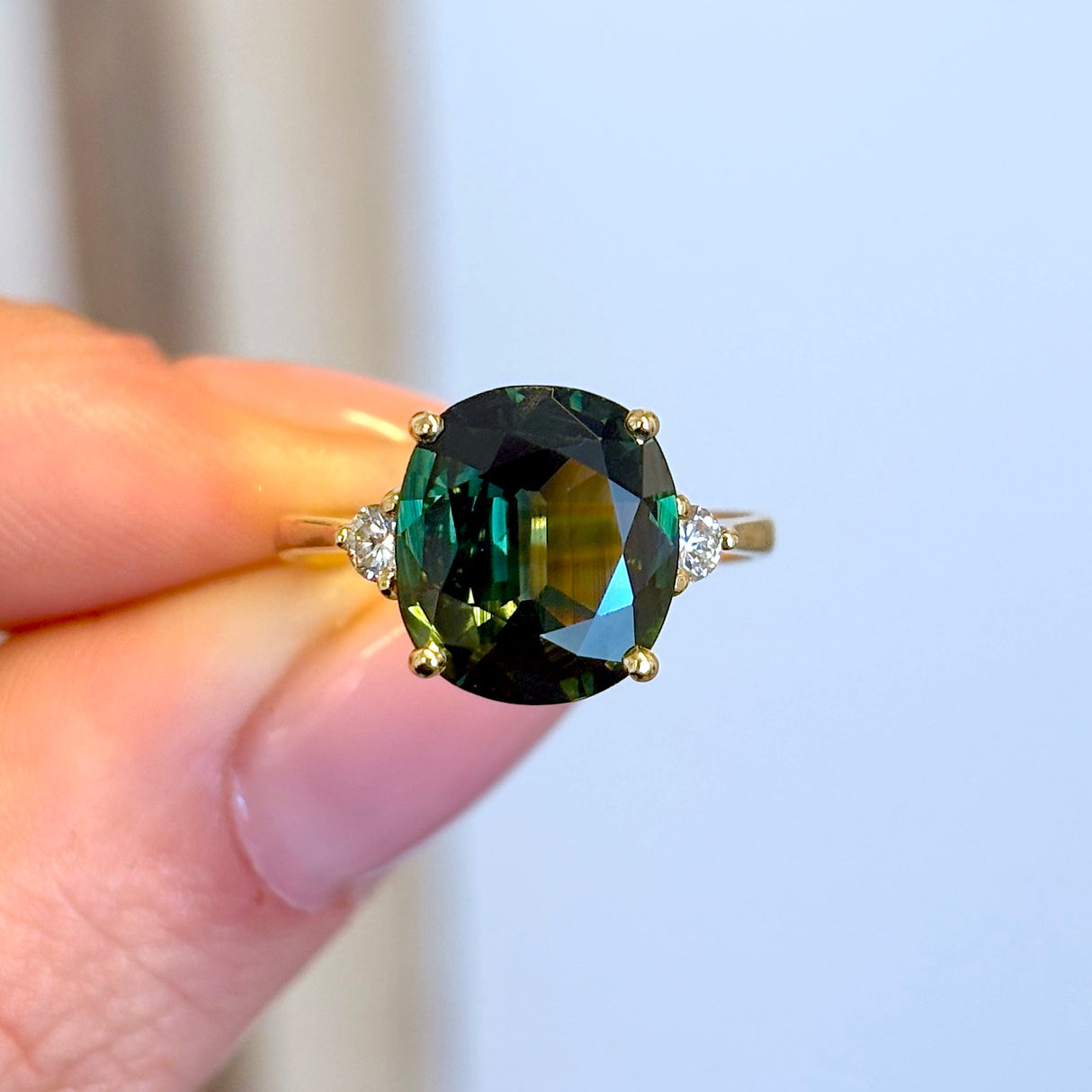 Vintage, 1960s green sapphire & diamond cocktail ring