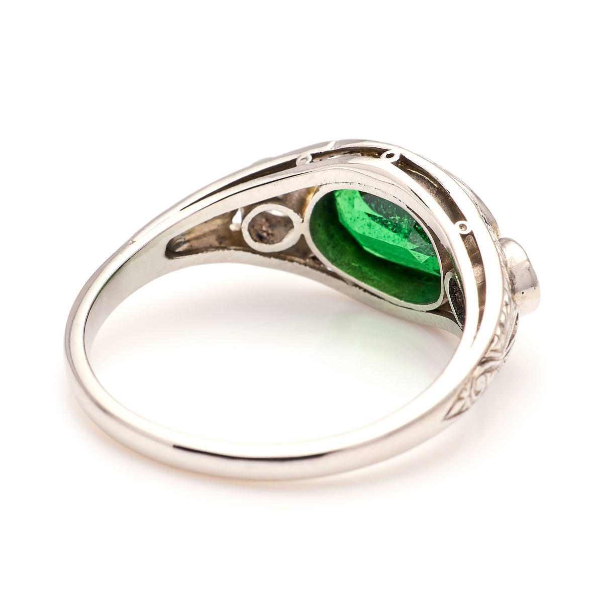 Vintage, 1940s green garnet & diamond three-stone ring