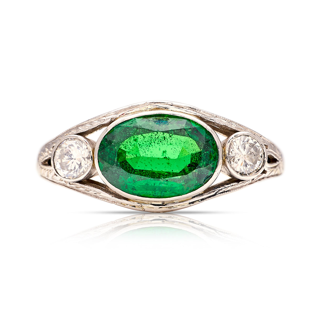 Vintage, 1940s green garnet & diamond three-stone ring