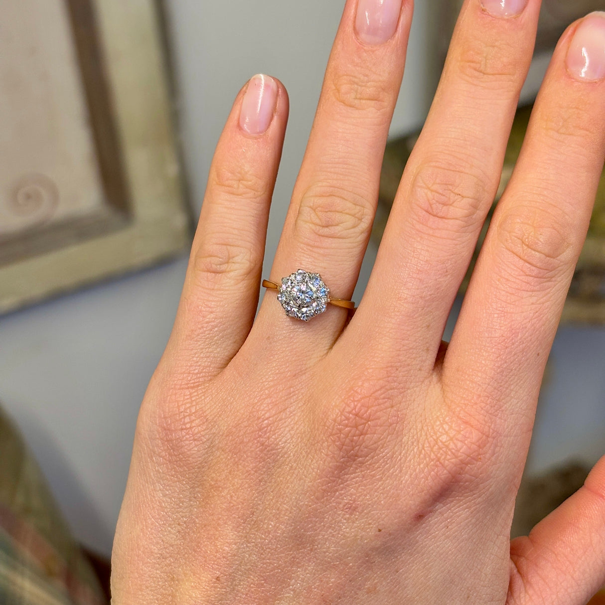 Vintage, Art Deco diamond daisy cluster ring