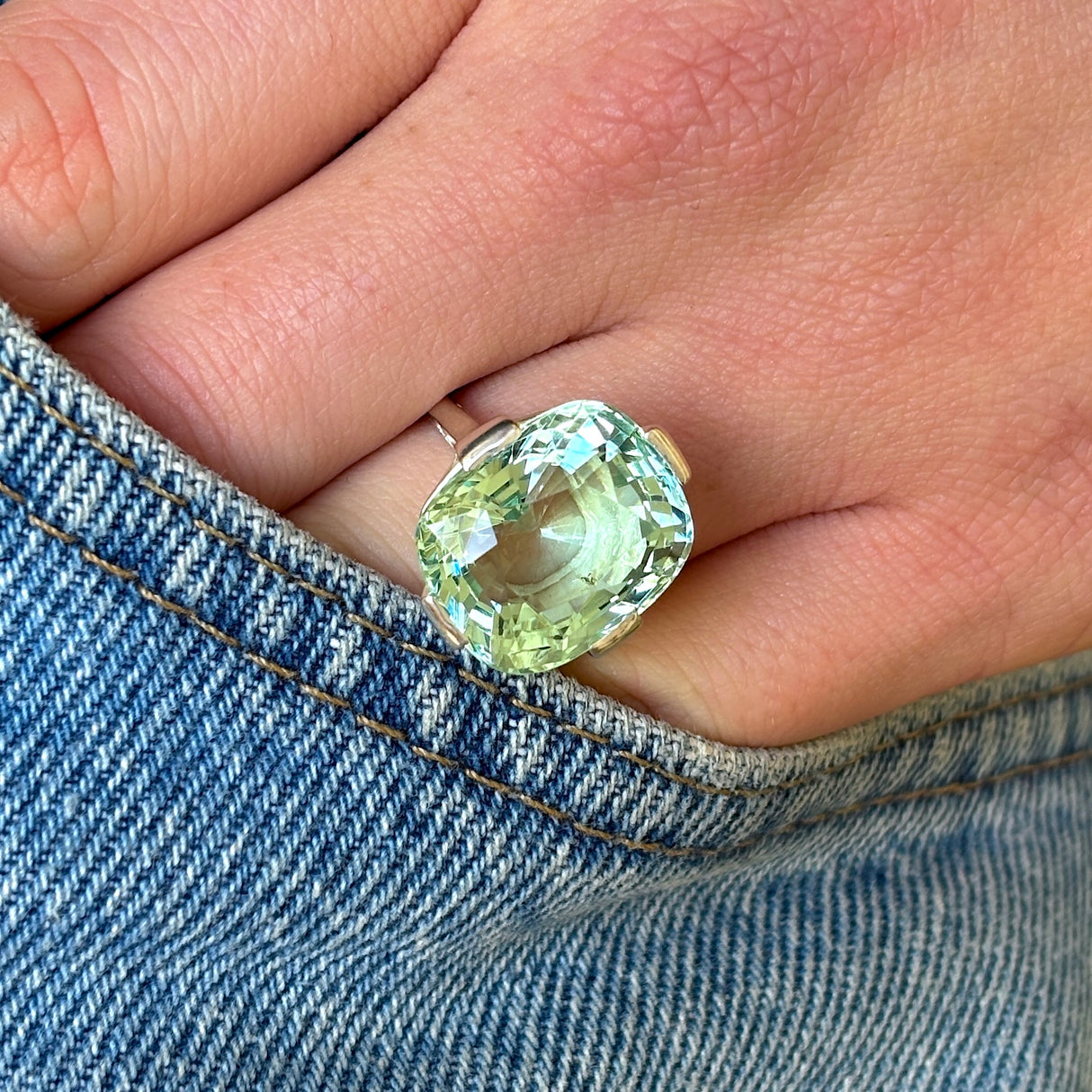 Vintage, Art Deco sea-green aquamarine cocktail ring