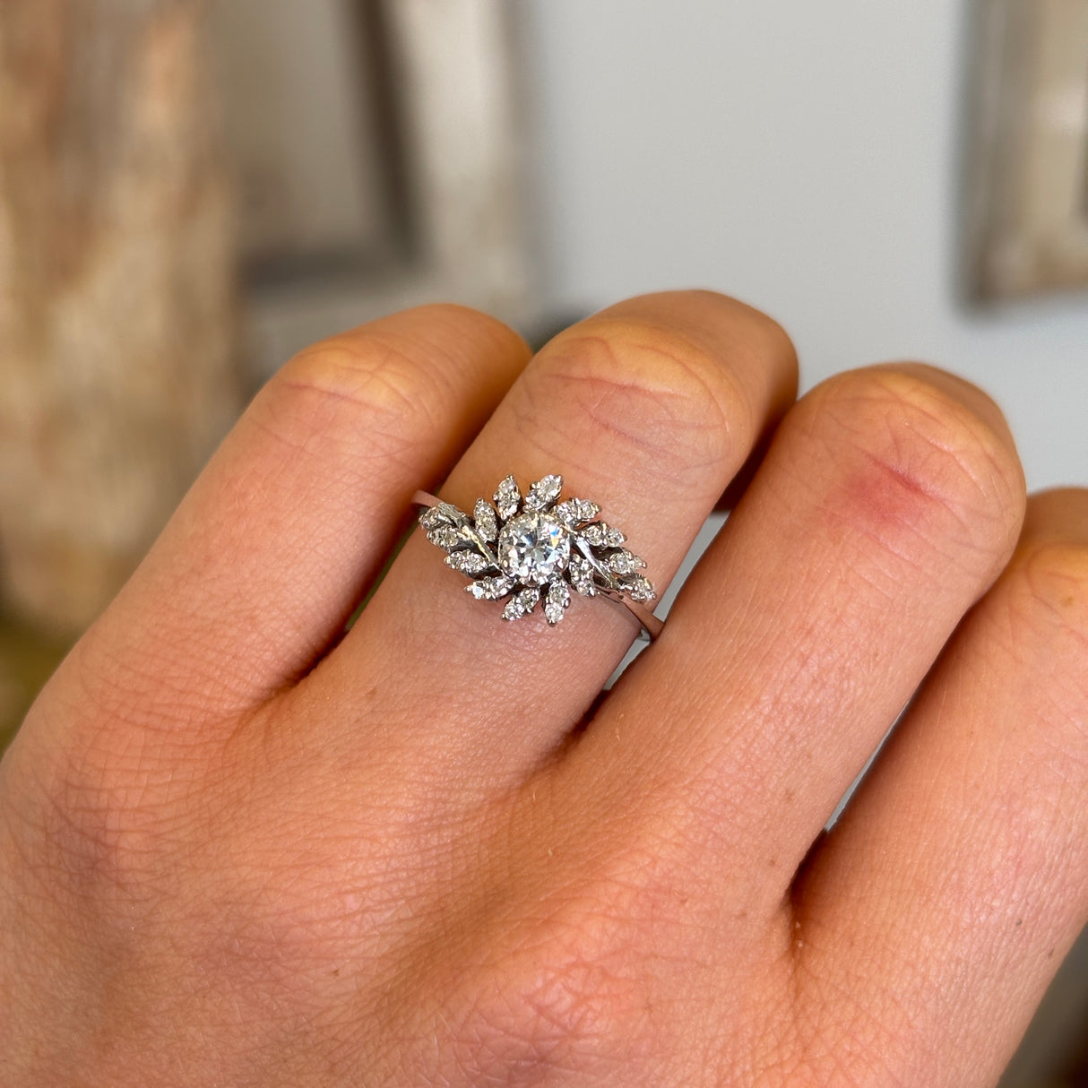 Vintage, 1950s diamond cluster ring