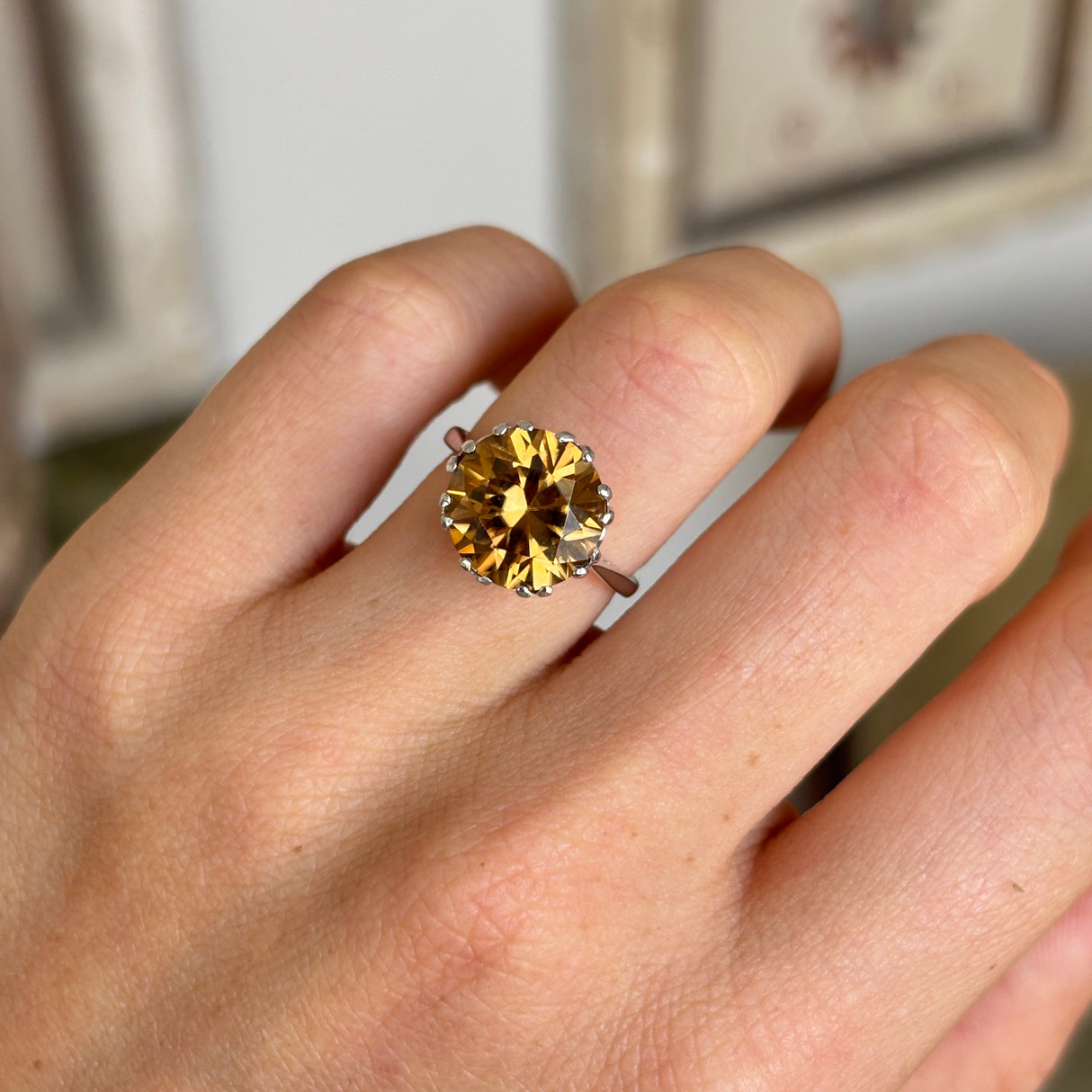 Vintage, 1980s brown zircon cocktail ring