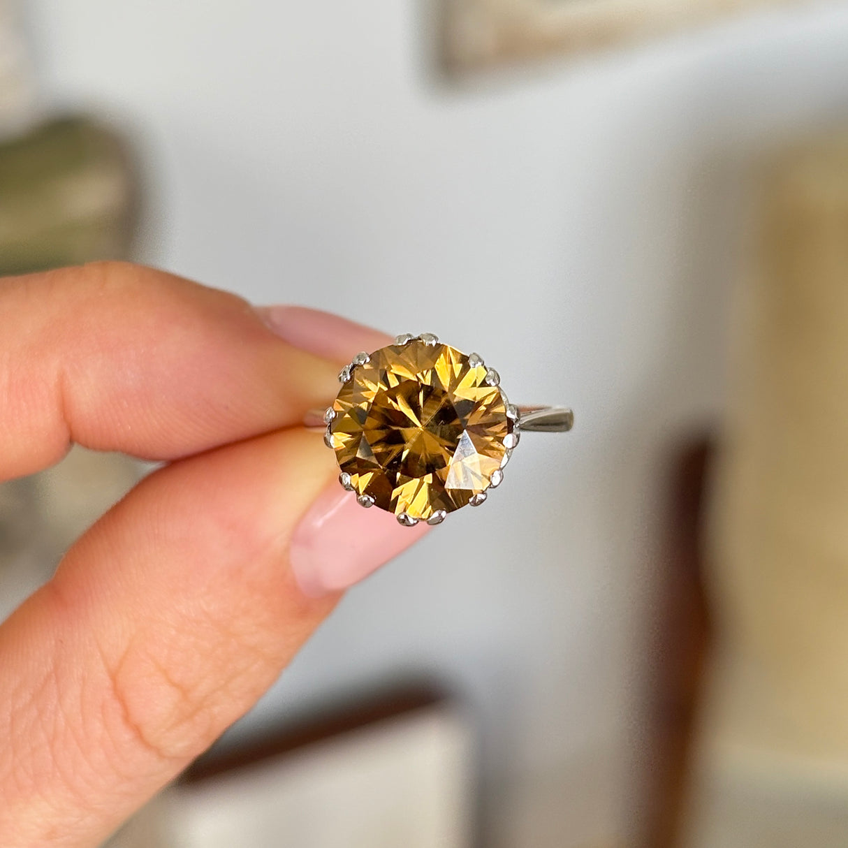 Vintage, 1980s brown zircon cocktail ring