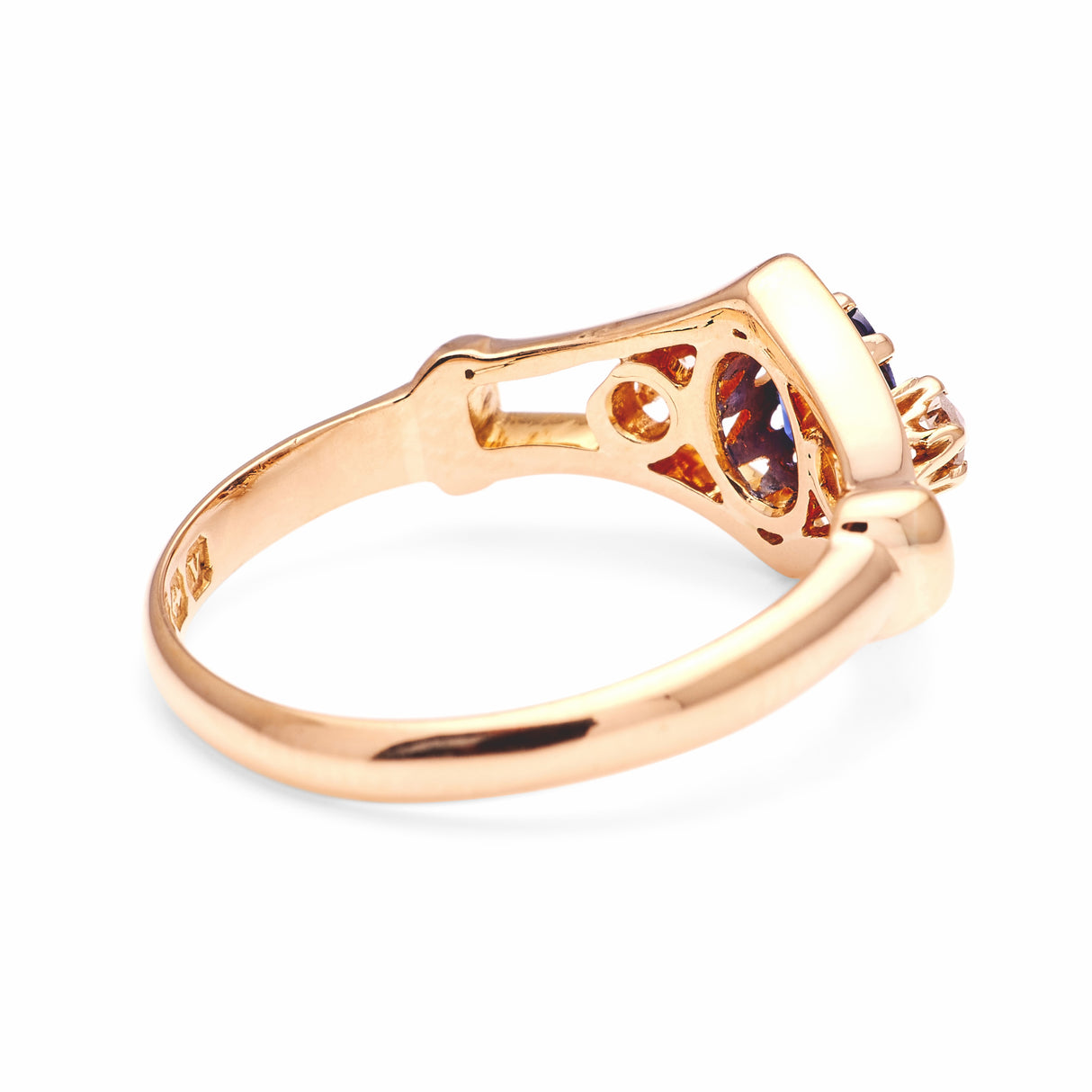 Vintage, 1940s sapphire & diamond ring