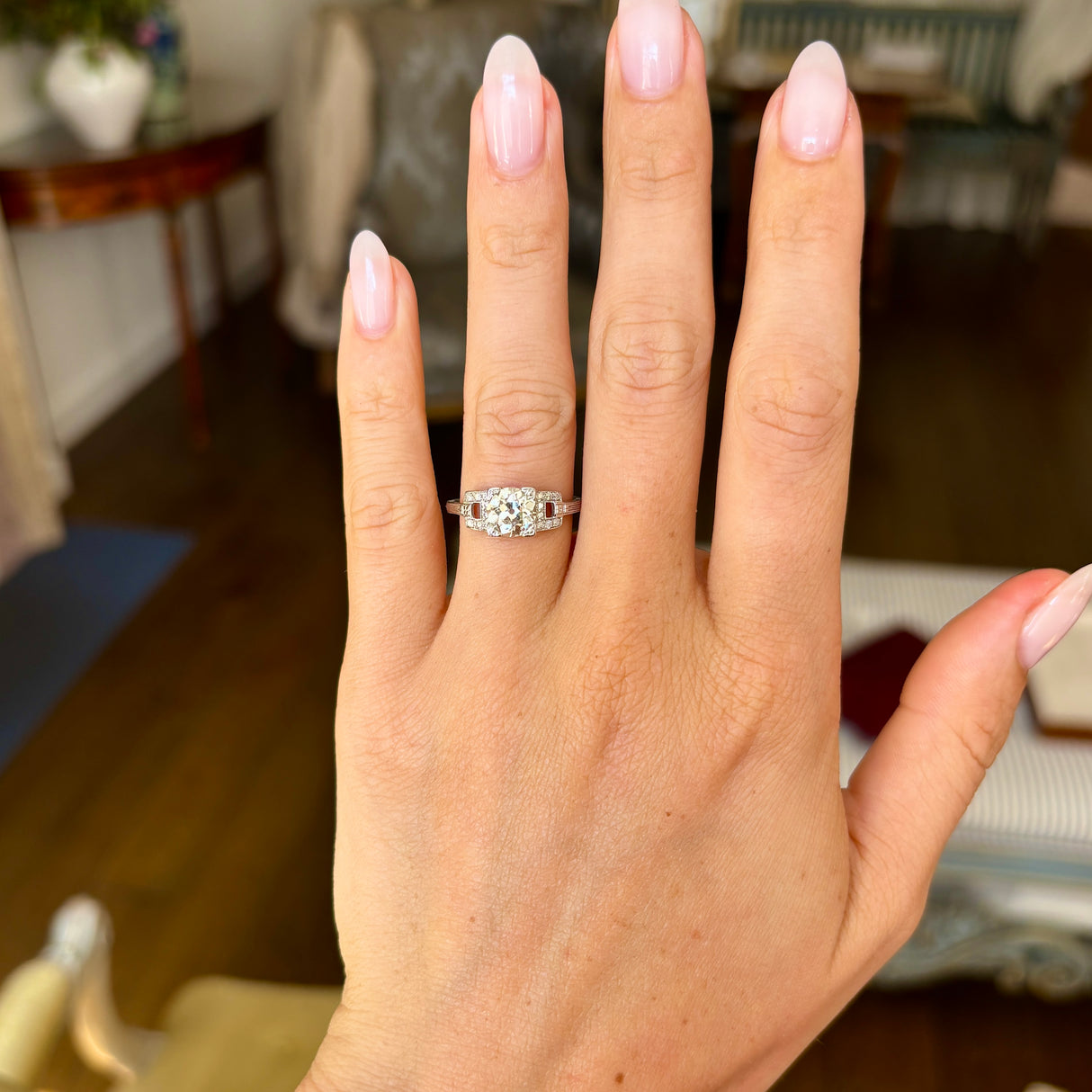 Vintage, Art Deco diamond engagement ring