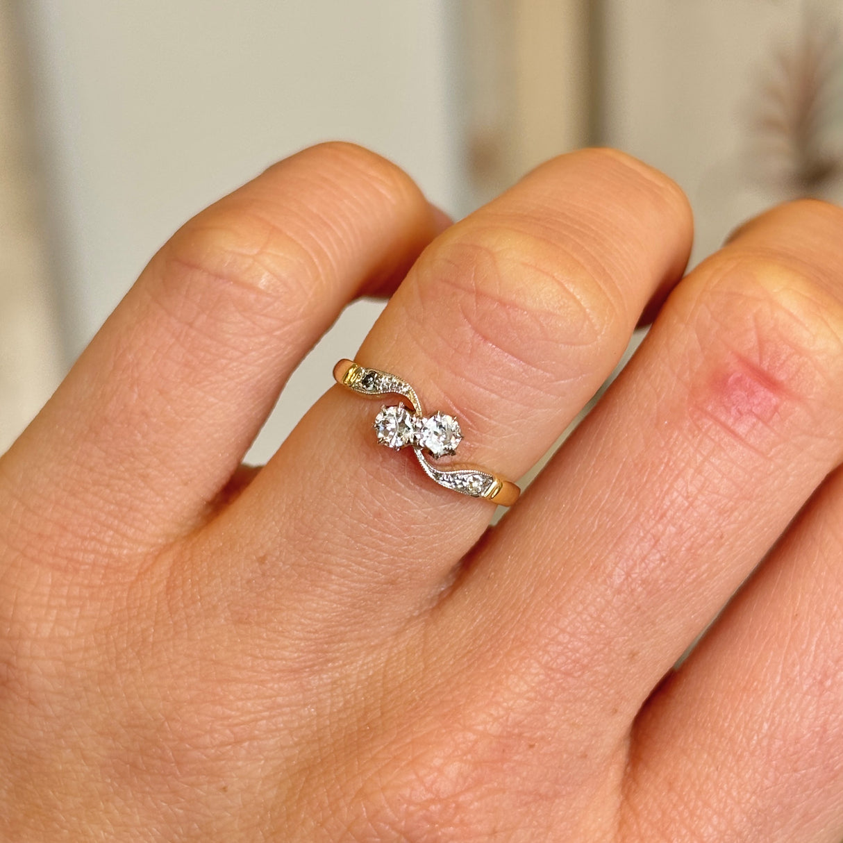 Antique, Edwardian diamond toi et moi ring