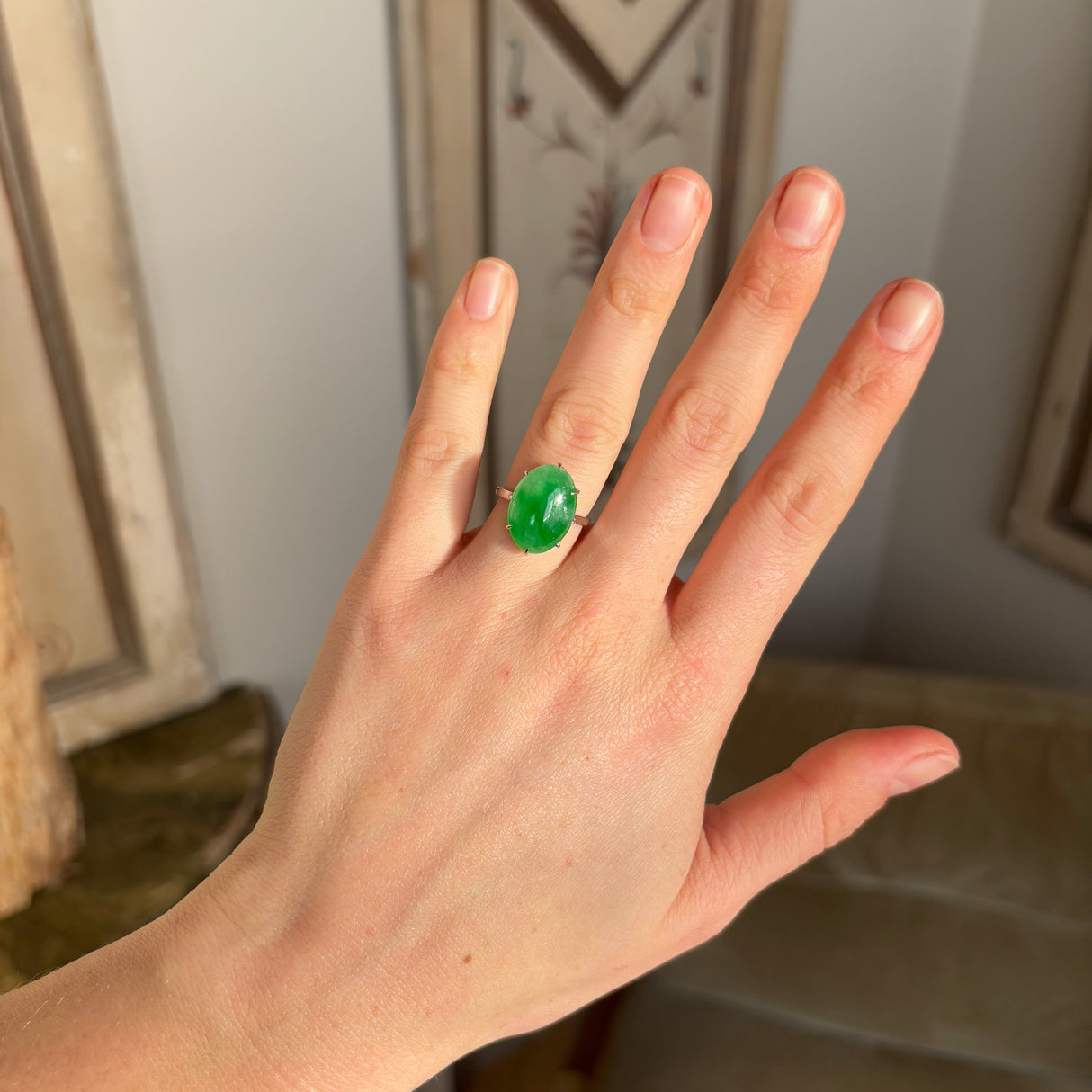 Vintage, Art Deco spinach-green jadeite ring