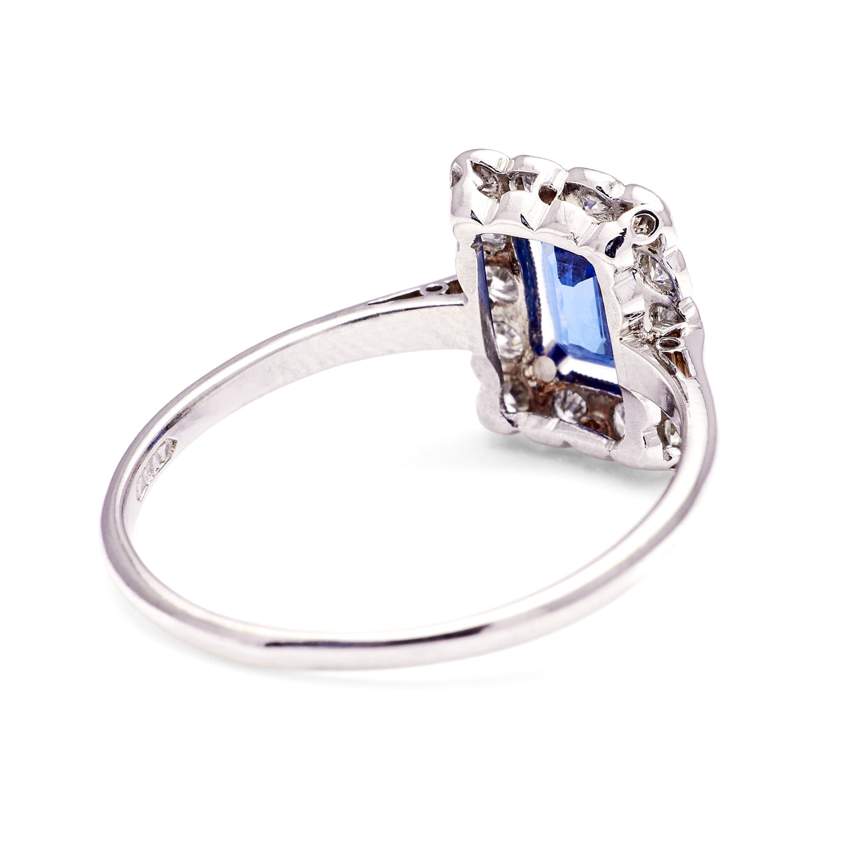 Vintage, 1940s sapphire & diamond ring