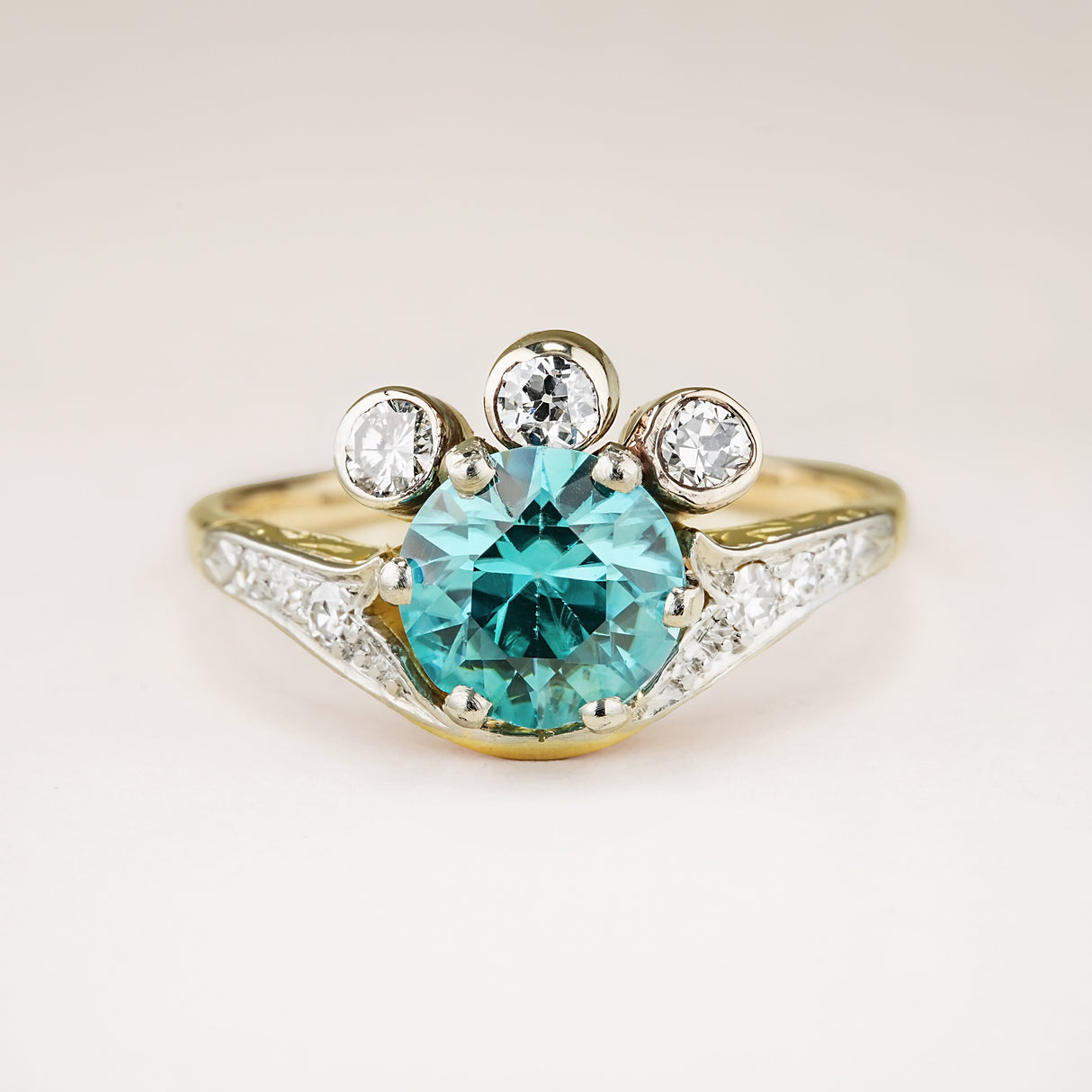 Vintage, 1950s unusual zircon & diamond ring