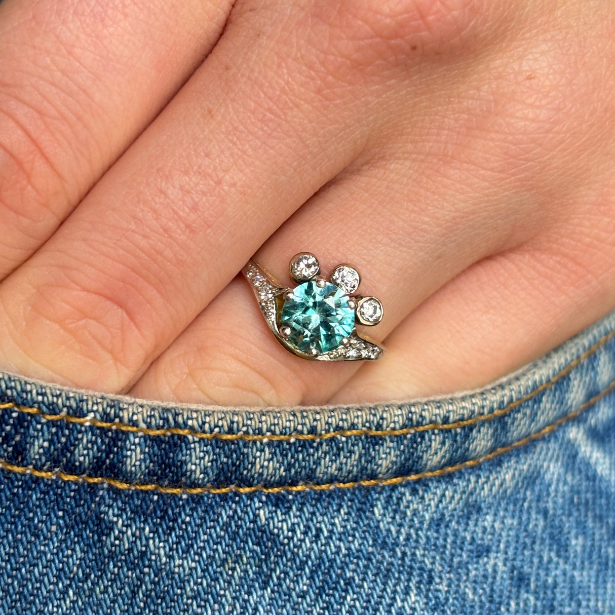 Vintage, 1950s unusual zircon & diamond ring