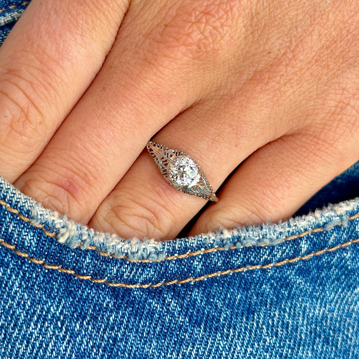 Vintage, 1930s diamond solitaire ring