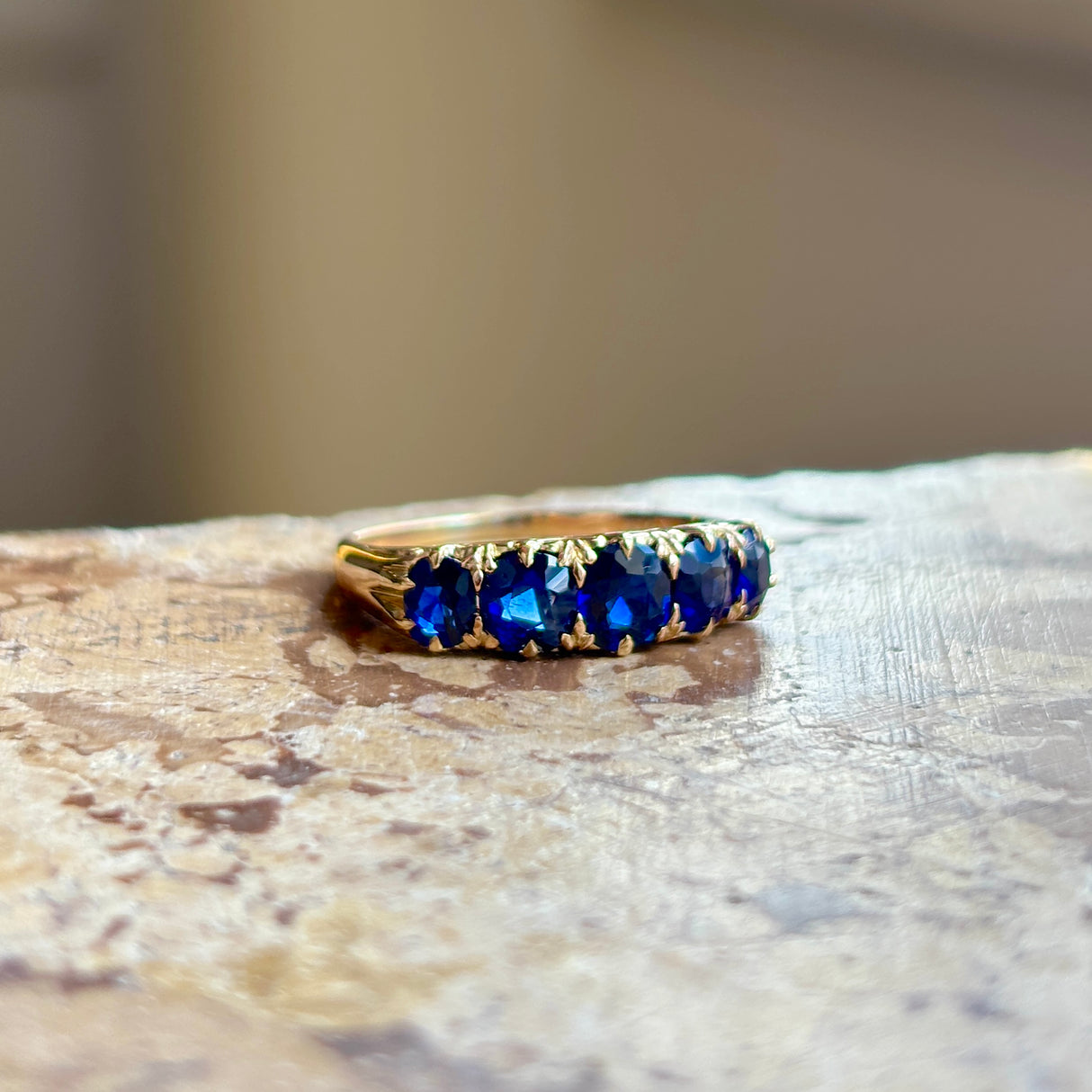 Antique, Victorian sapphire half-hoop ring