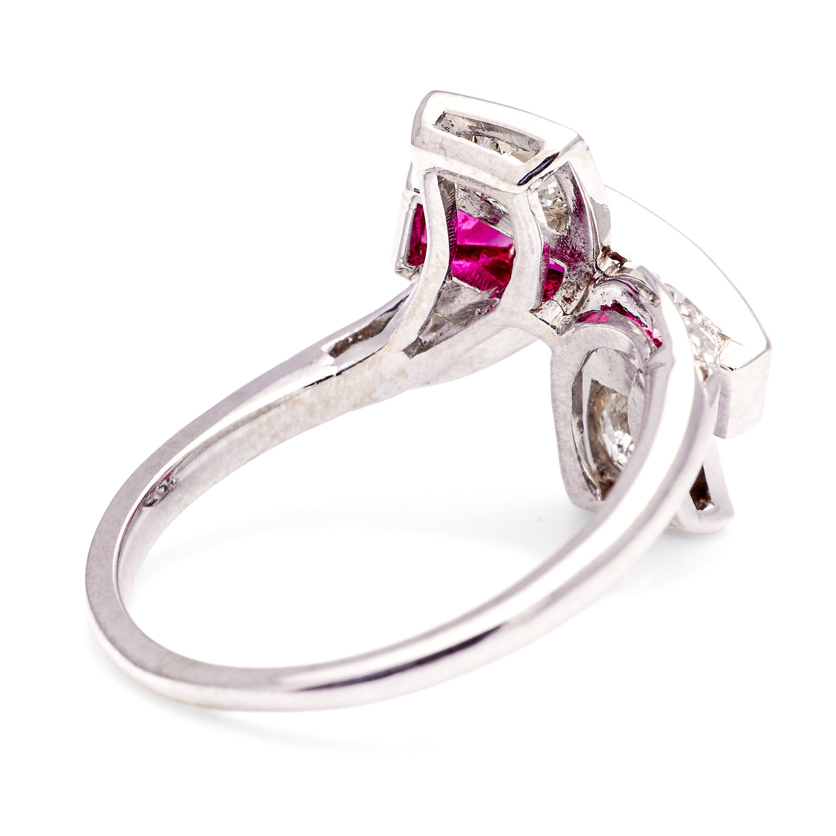 Vintage, 1930s ruby & diamond ring