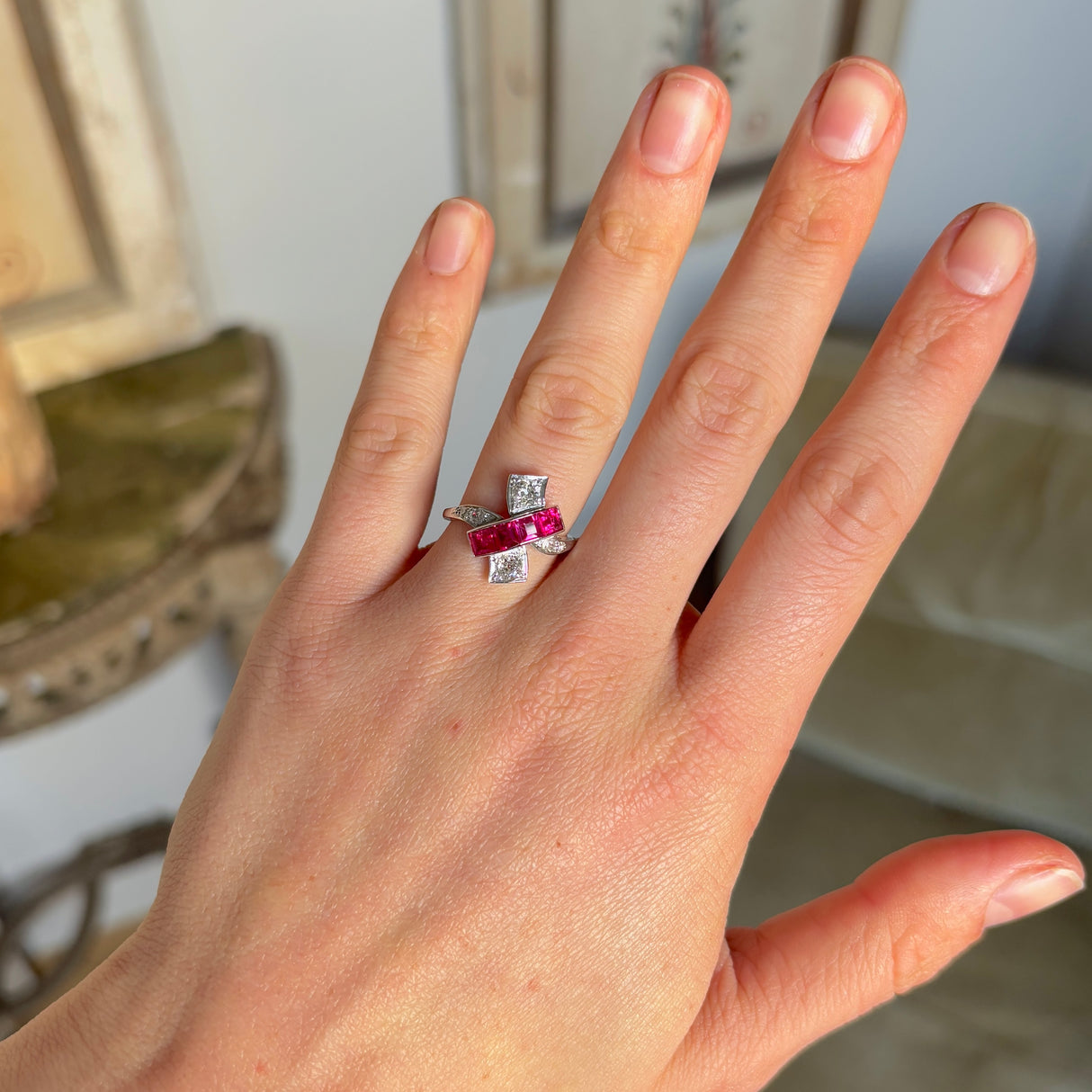 Vintage, 1930s ruby & diamond ring