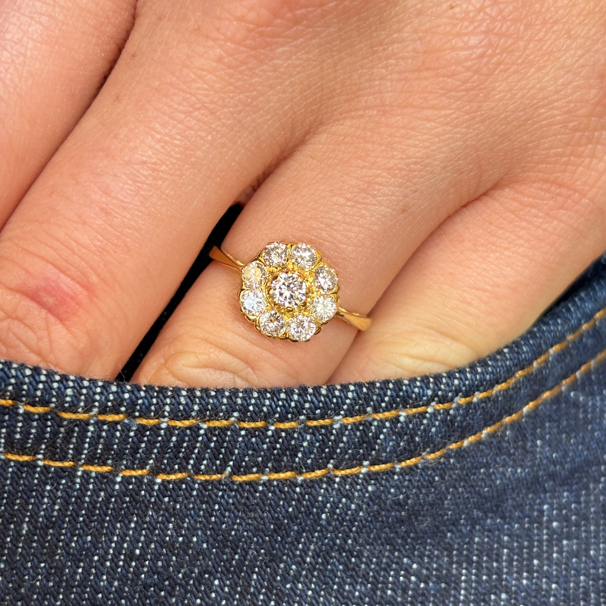 Vintage, 1940s diamond cluster ring
