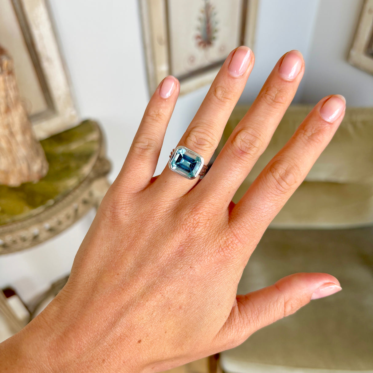 Vintage, 8ct aquamarine single-stone ring