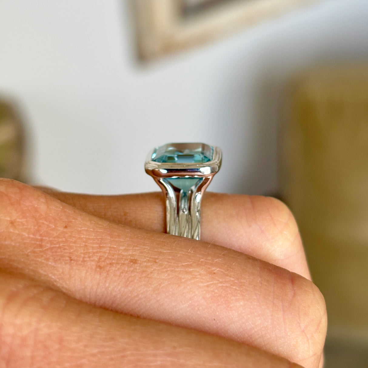Vintage, 8ct aquamarine single-stone ring