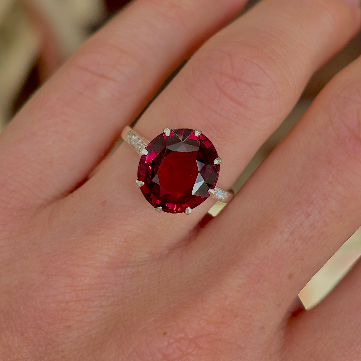 Antique, Edwardian garnet ring