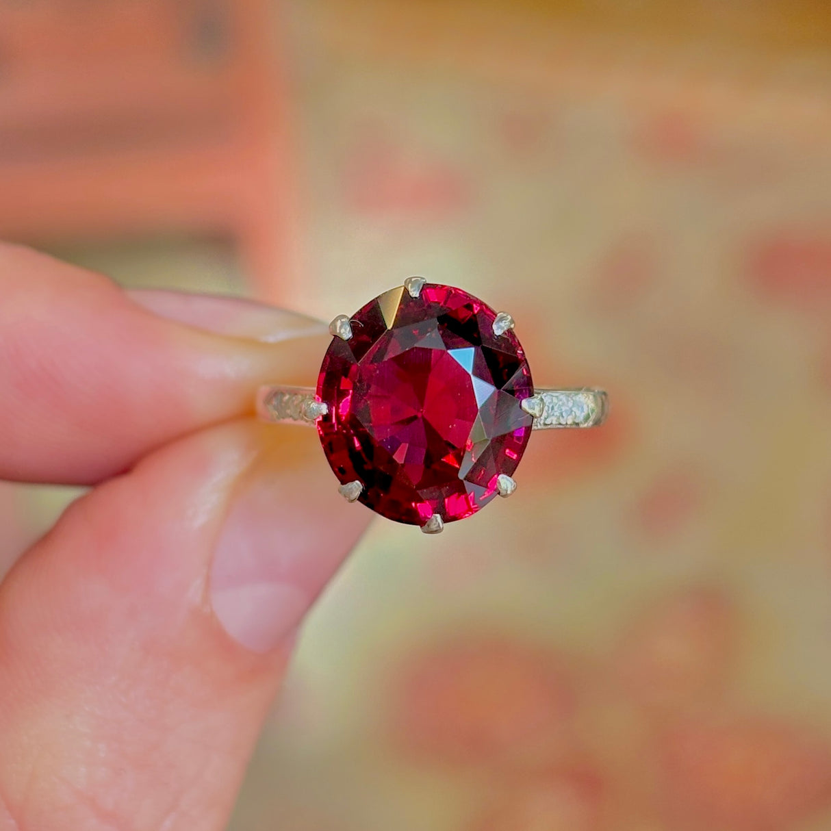 Antique, Edwardian garnet ring