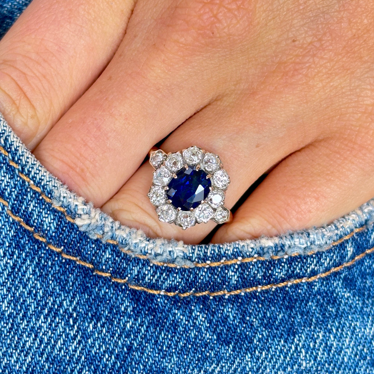 Antique, Belle Époque sapphire & diamond cluster ring
