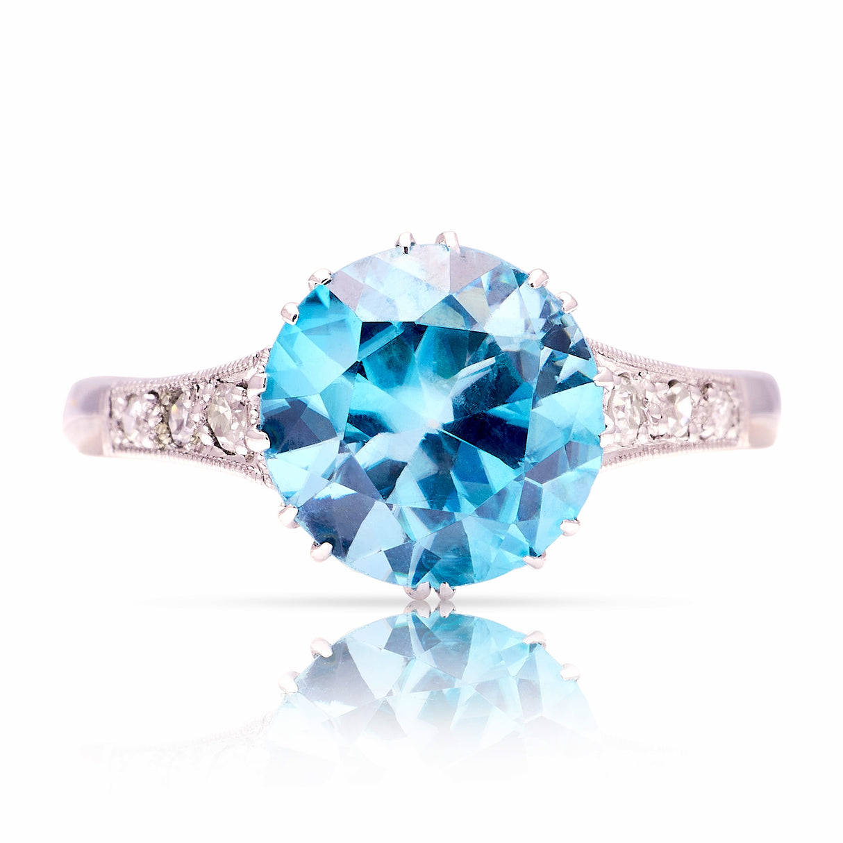 Antique, Edwardian zircon single-stone ring