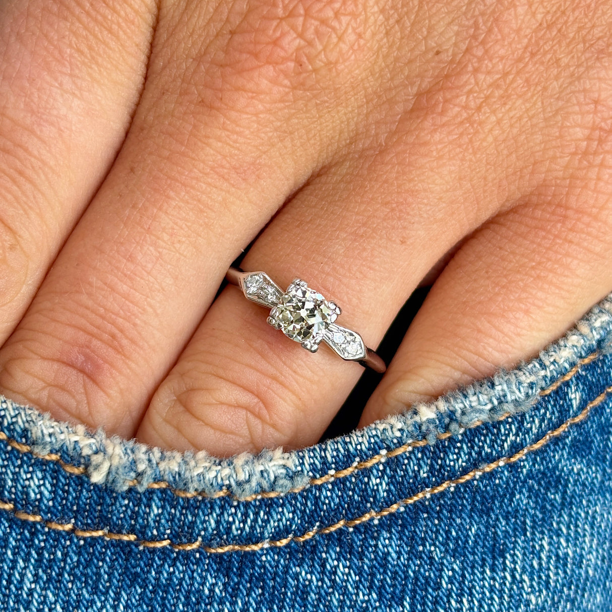 Vintage, Art Deco diamond engagement ring